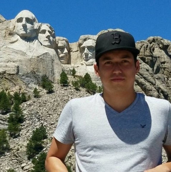 Meet your Posher, Julian - Picture 1 of 1